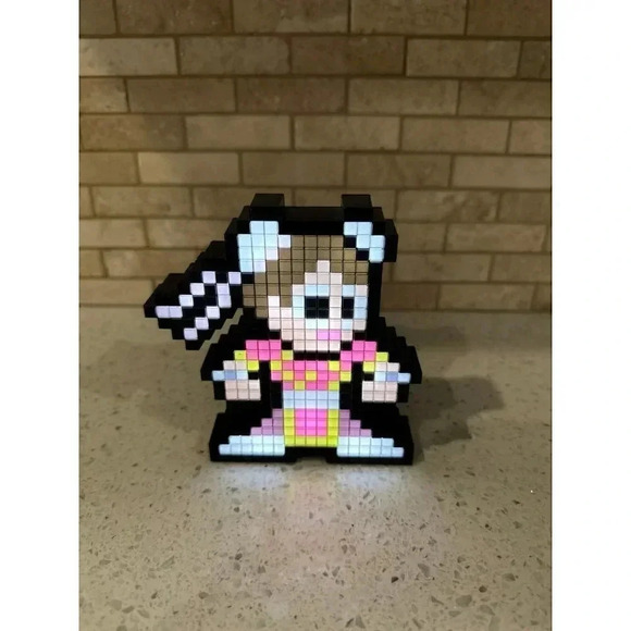 Pixel Pals - Street Fighter Chun-Li    Si - Picture 2 of 3
